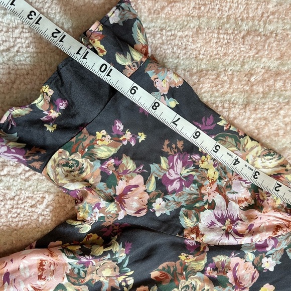 NWT Auguste The Label Wrap Dress High Low Charcoal Floral Print Size Large (8) - Picture 11 of 14